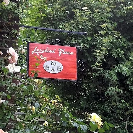 Annelies'place To B& B