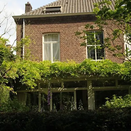 Annelies'place To B& B Maastricht