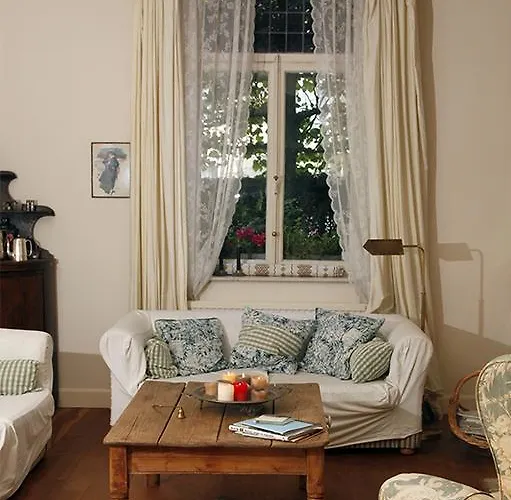 Annelies'place To B& B