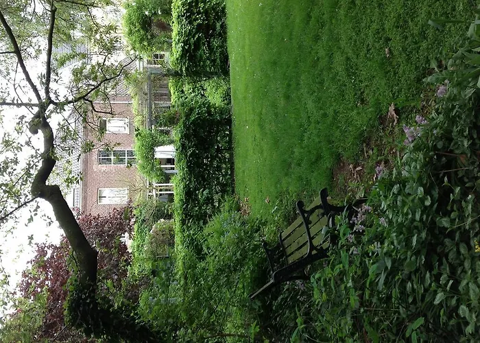 Annelies'place To B& B Bed & Breakfast 3*