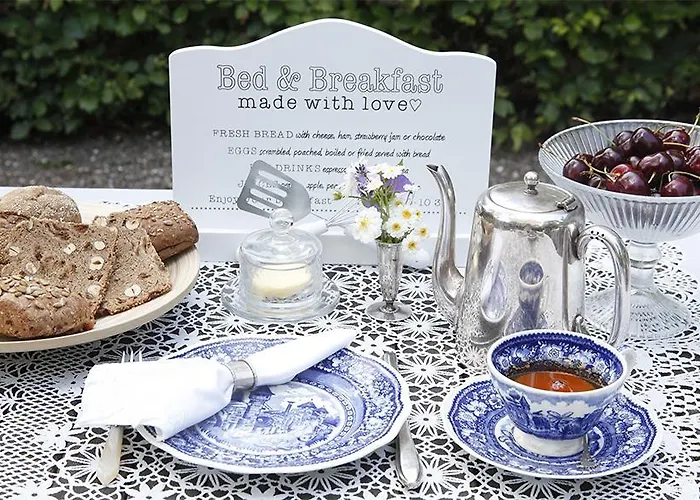 Annelies'place To B& B Bed & Breakfast